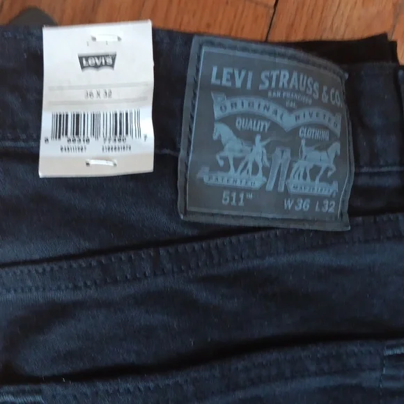 Levi's Black Denim Jeans Men's 36x32 NWT - Picture 2 of 5